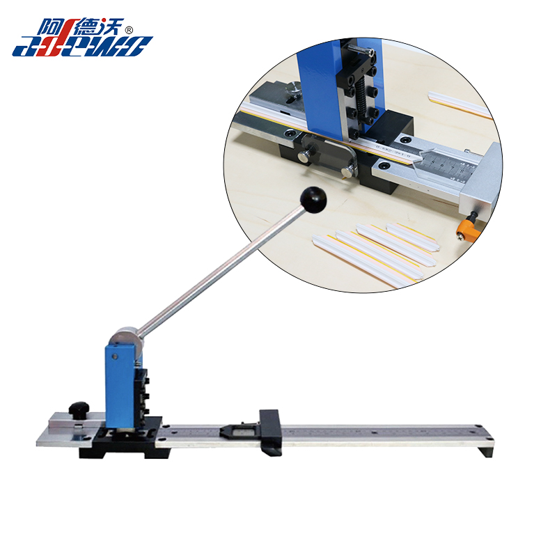 Bakit Dapat Ka Mamuhunan sa isang Manual Creasing Matrix Cutter para sa Precision at Efficiency